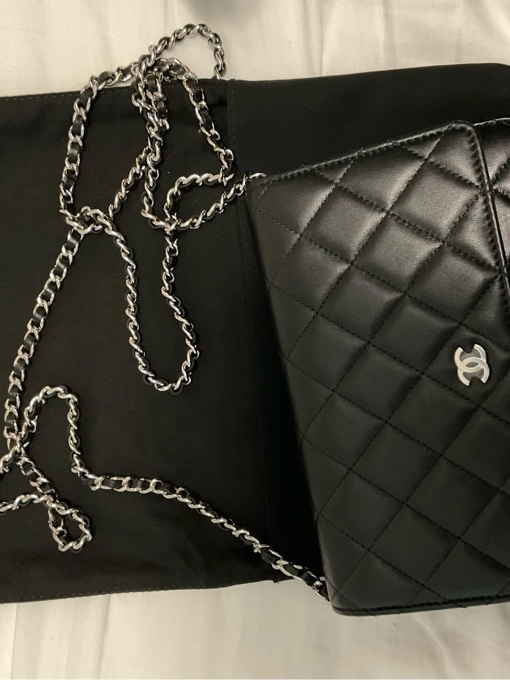 CHANEL wallet chain